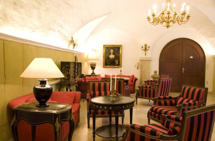 Schlosshotel Obermayerhofen Sebersdorf Luaran gambar